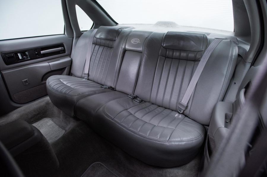Интерьер Chevrolet Impala SS 1996 года  (фото 60 из 99)